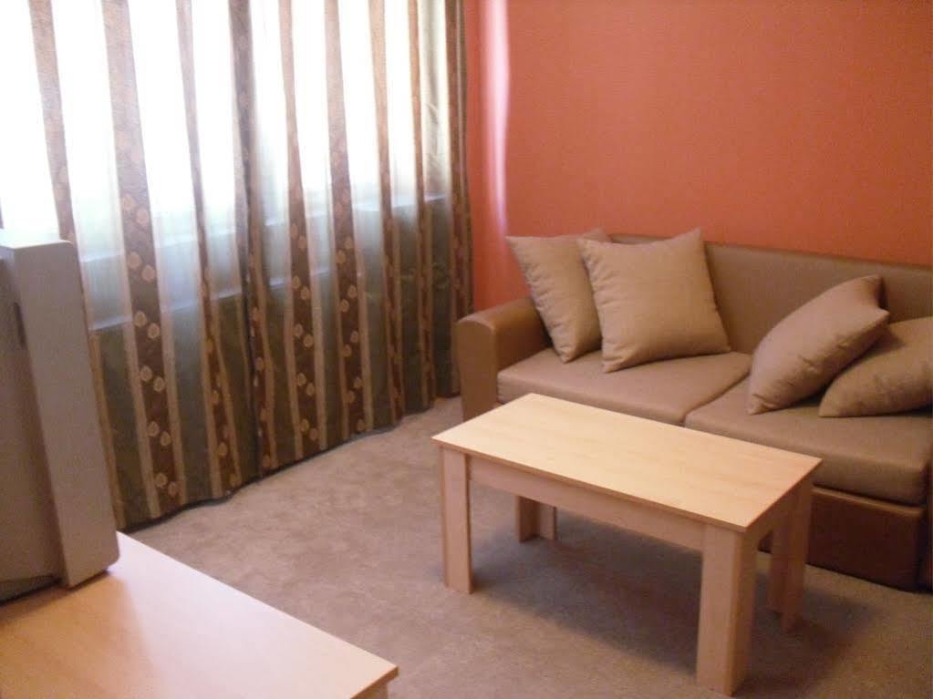 Bor Hotel Belitsa  ภายนอก รูปภาพ